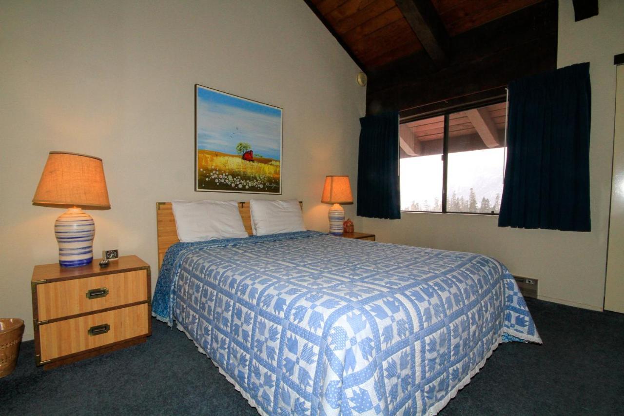 Mammoth Ski & Racquet Club #129 Mammoth Lakes Room photo